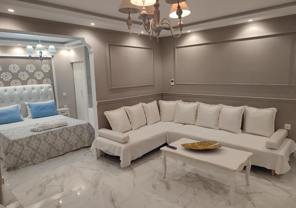 Trikala Apartment | Come to K A M House 2 - Σουίτα Ημιυπογείου