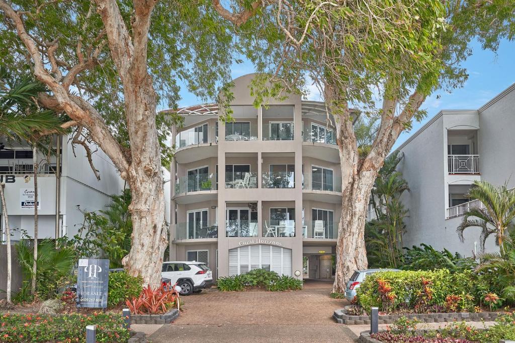 Palm Cove Apartment | Coral Horizons Ocean View Apartments