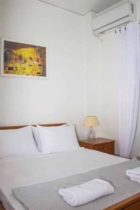 Ilisia Apartment | Cozy Athens Hideaway