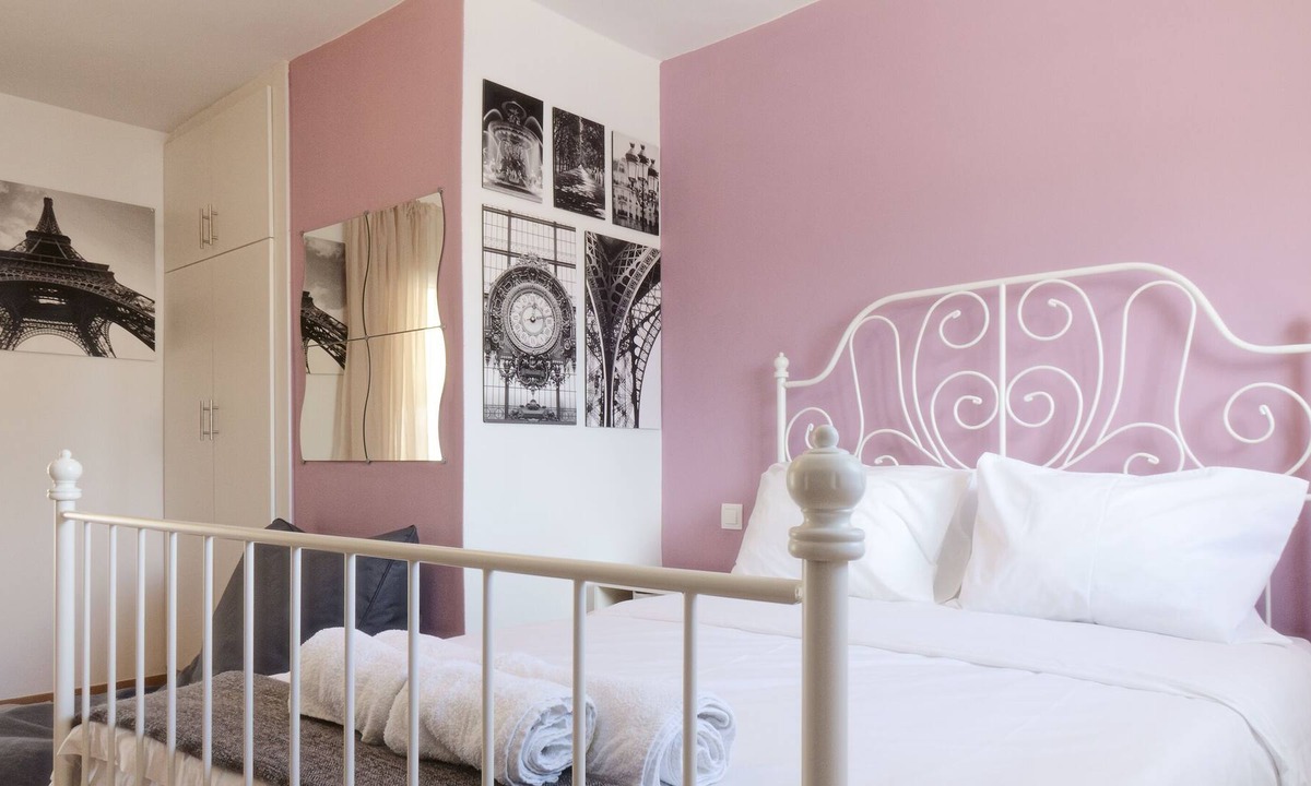 Filopappou Apartment | Cozy Studio in Koukaki