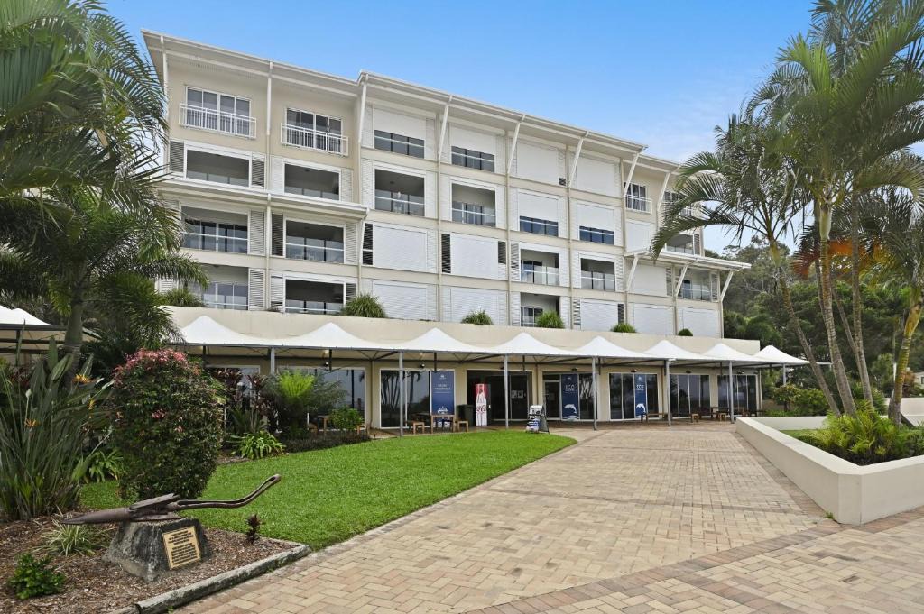 Brisbane Waterfront Apartment | Deep Blue Apartment 1 Tangalooma