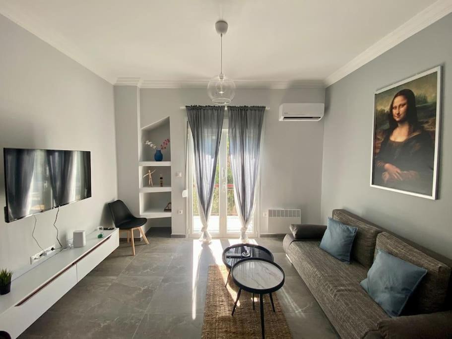 Petralona Apartment | Dimofontas - Hub Thiseio & Gkazi