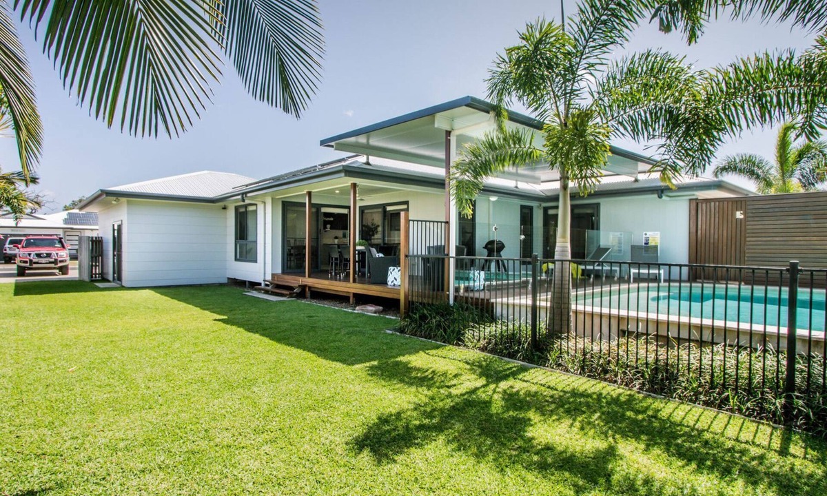Agnes Water House | Dolphin Cove Agnes Water holiday home with pool & boat parking
