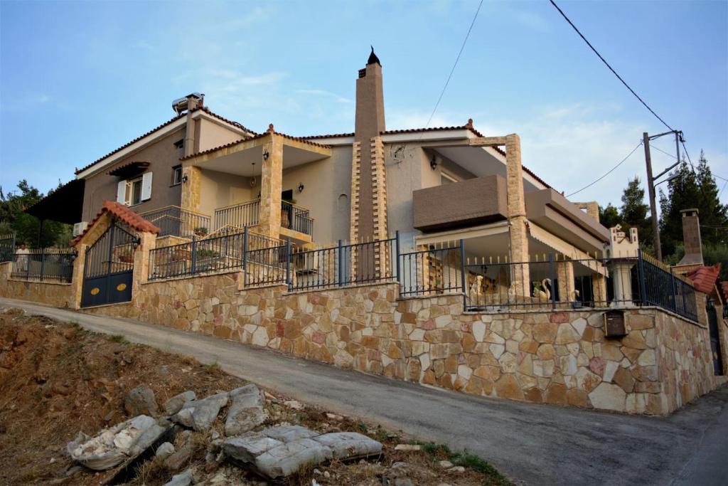 Aria House | Dream House with Panoramic View in Nafplio