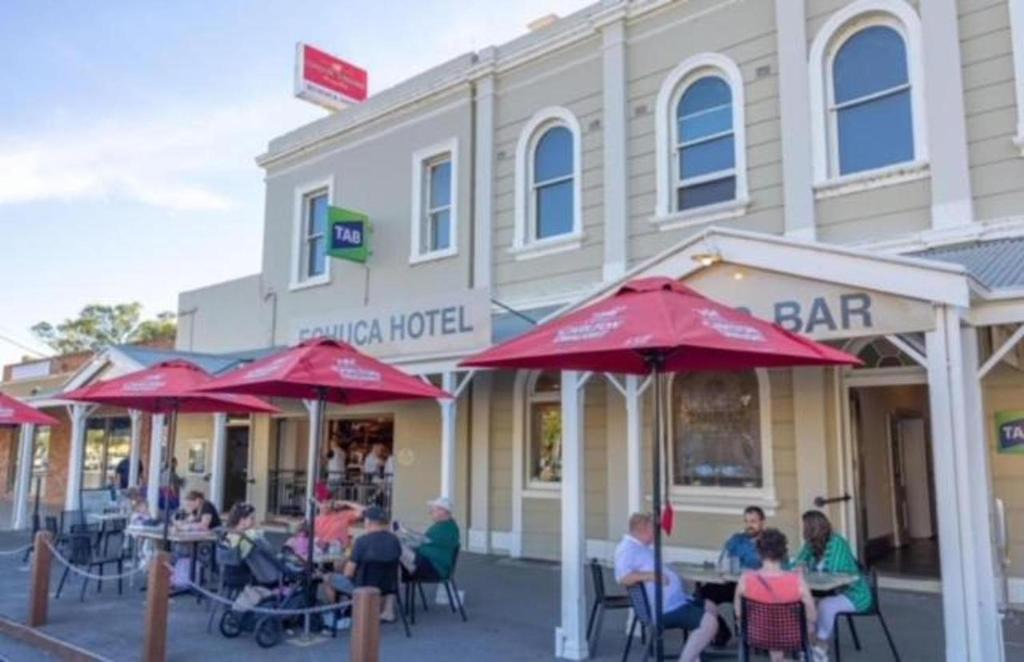 Echuca Hotel | Echuca Hotel