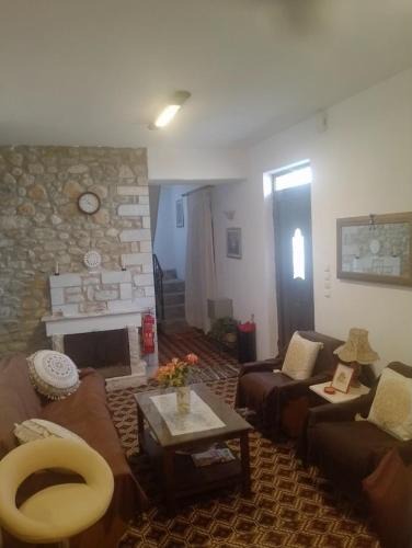 Toriza House | Efterpi's Tower House! εύ τέρπω she who brings joy