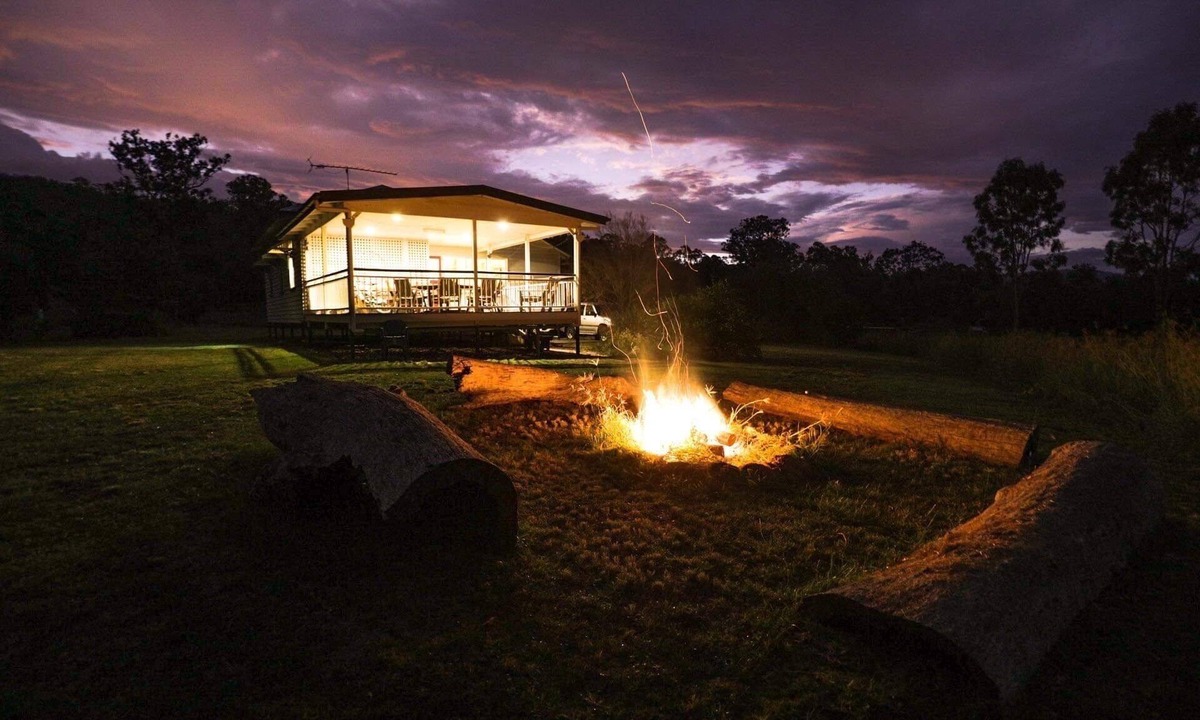 Darlington Cottage | Eighteen Mile Cottage - river access with breathtaking views!
