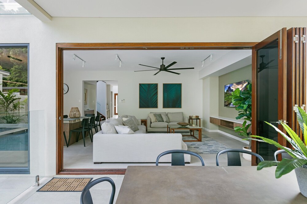 Palm Cove House | ESPRIT 11 LUXURY RETREAT