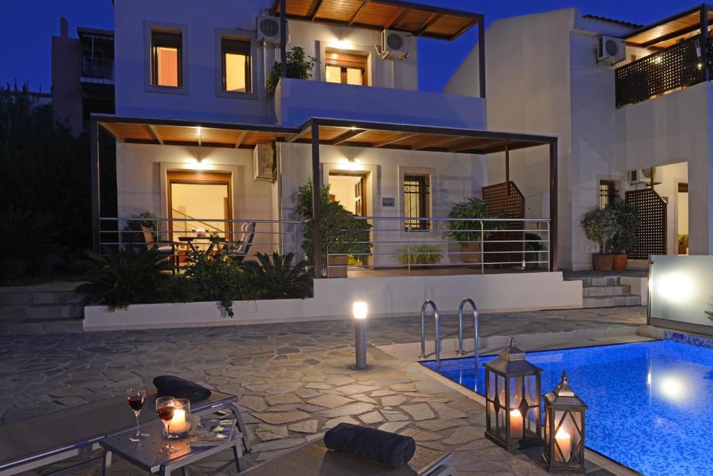 Kavallos Villa | Family-Friendly Villa Bluefairy Dafni with Pool, walk to Restaurants!