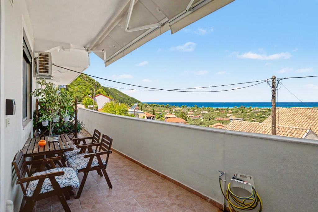 Frinion Apartment | Frini's View