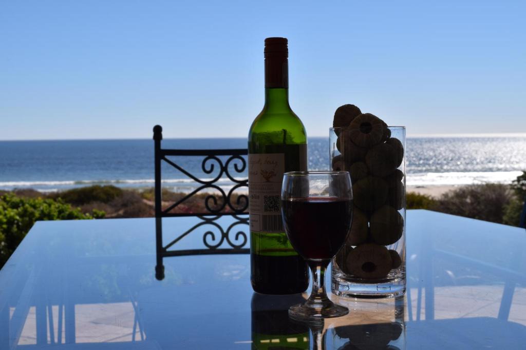 Stompneusbaai Bed & Breakfast | Golden Mile Beach B&B