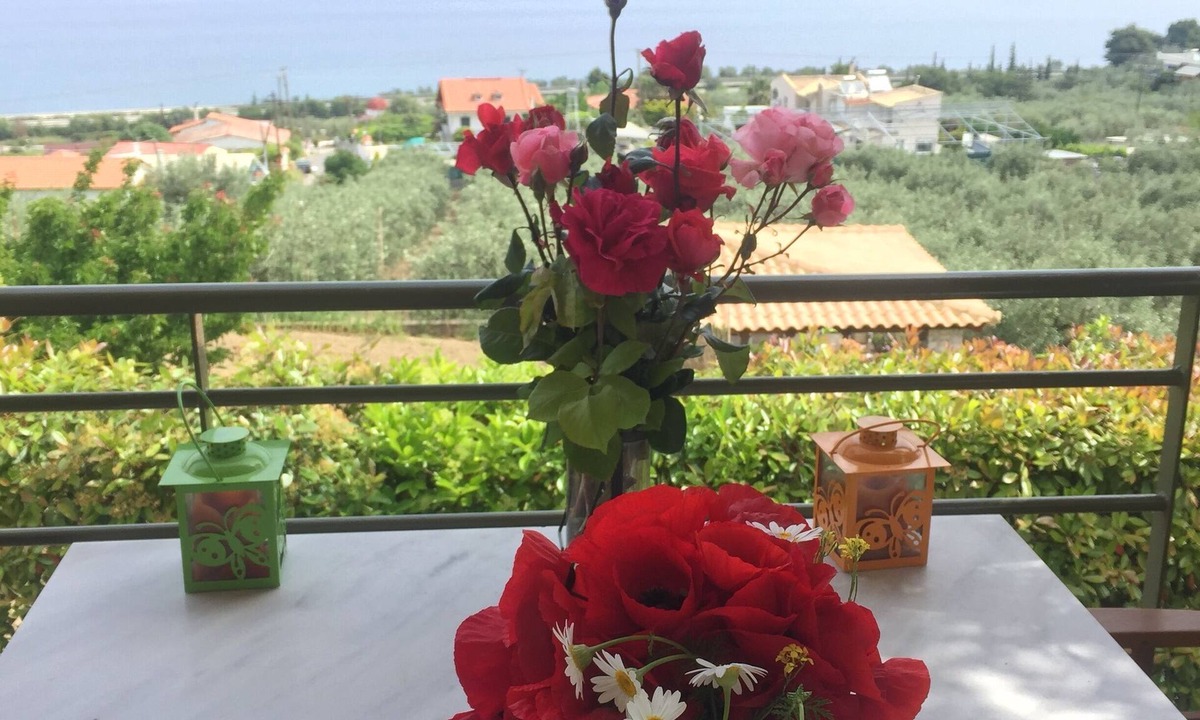 Molos-Agios Konstantinos House | A VIEW TO DIE FOR. A HAPPY, EASY GOING HOME TO LOVE FOR EVER. YOU'LL GET HOOKED!