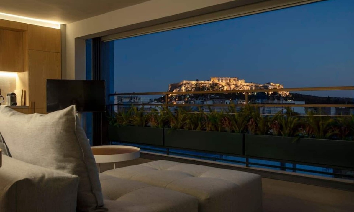 Athens City Centre Apartment | Groovy - Acropolis view 1-Bdr Apartment