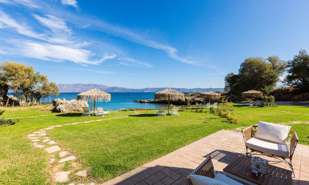 Trachilos Villa | Harmony Villa - beach front relaxation ideal for large groups