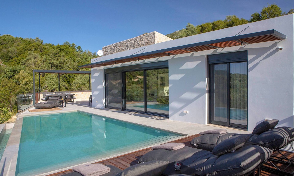 Fternon Villa | High End Faos Villas two