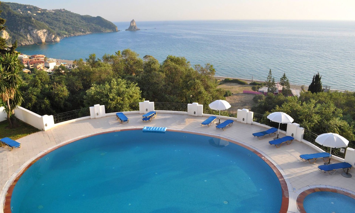 Agios Gordios Apartment | Holiday Apartments Maria with pool and Gorgeous View - Agios Gordios Beach