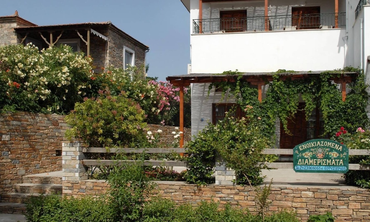 Milina Apartment | Holiday apartment Millina for 4 - 7 persons with 3 bedrooms - Holiday apartment