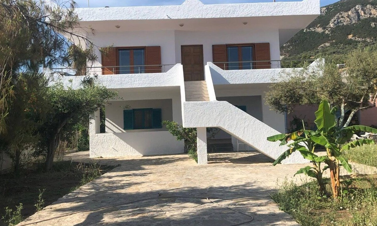 Troizinia Villa | Holiday home by the sea with a large garden, Peloponnese near Epidaurus, Methana