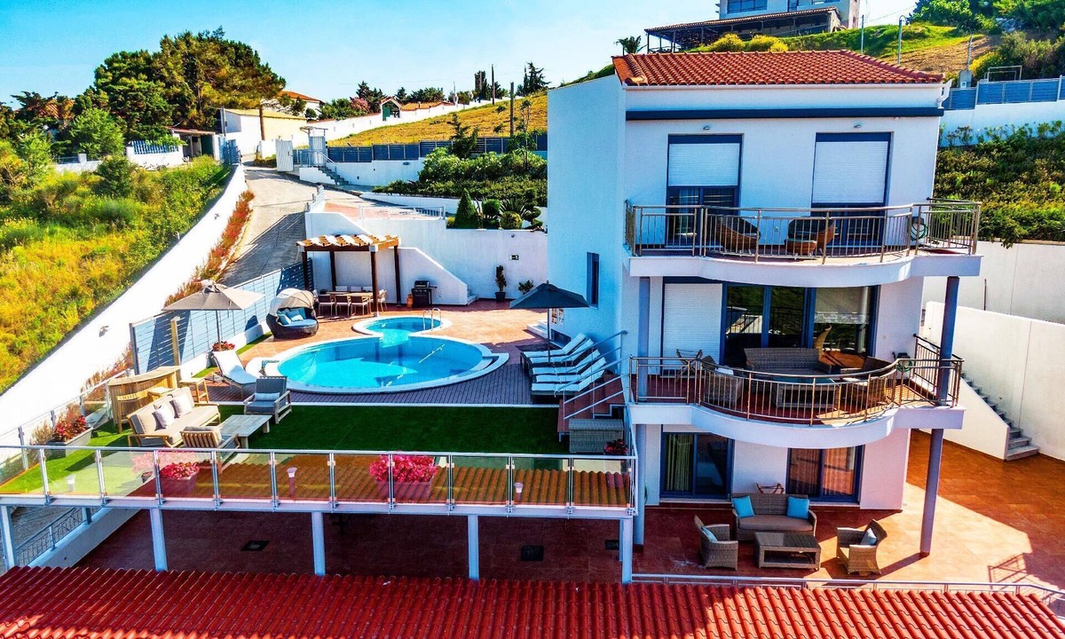 Skiathos House | Holiday house Skiathos for 1 - 9 persons with 5 bedrooms - Row house