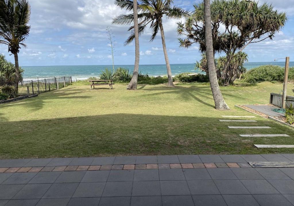 Bargara Apartment | Horizons Unit 2 Beachfront Unit