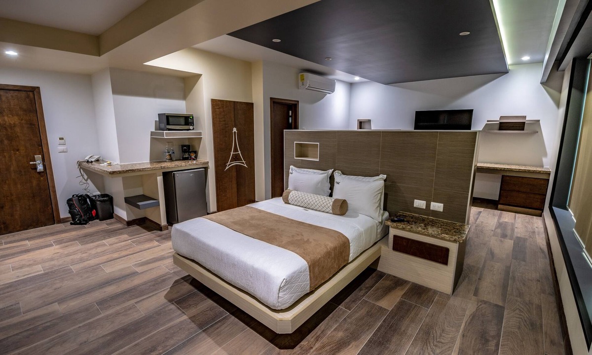 Zona Centro Hotel | Hotel Eiffel