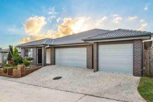 Loganlea House | House ∙ 3 bedrooms ∙ 6 guests