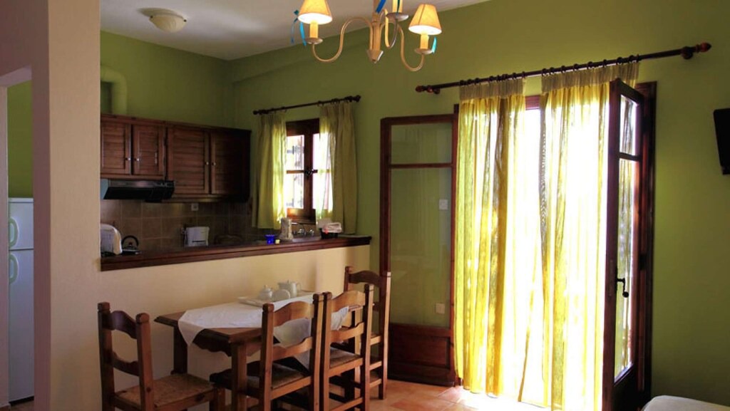 Lefokastron Apartment | House in Lefokastro - in front of the beach + Wi-Fi #2