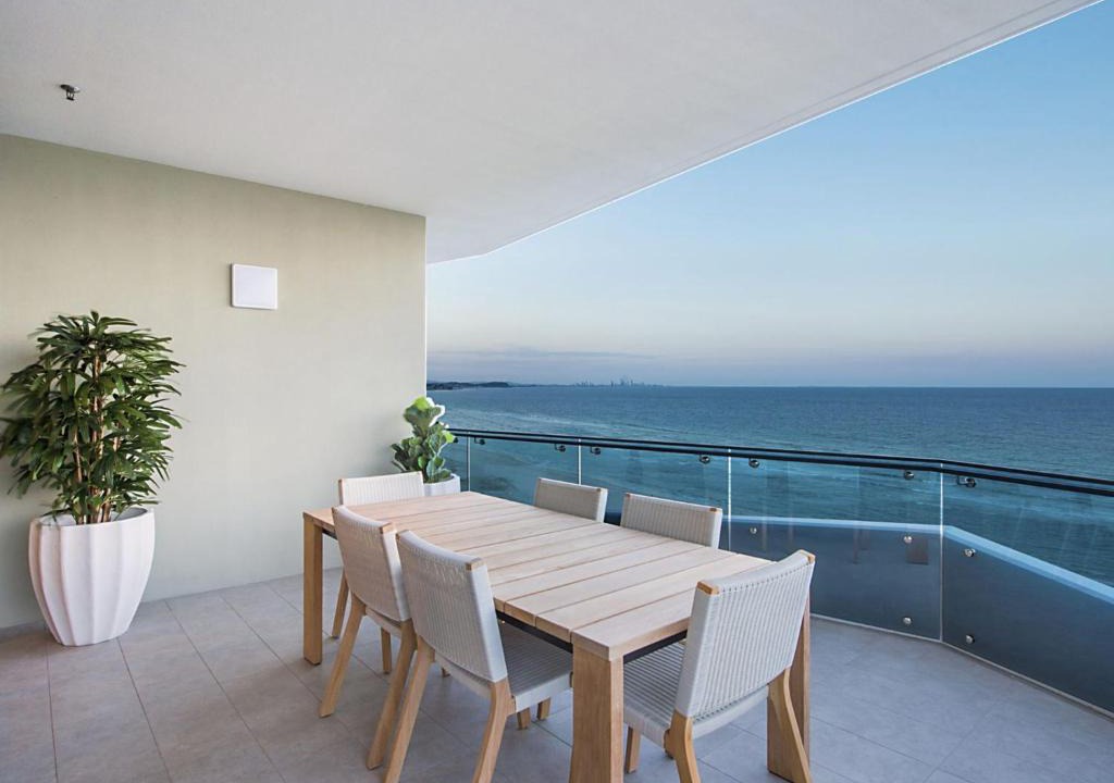 Coolangatta Apartment | ICONIC UNIT 1504 - BRAND NEW BEACHFRONT APARTMENT IN KIRRA COOLANGATTA