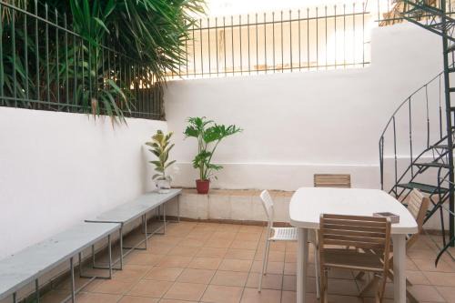 Attiki Hostel | Impact House Athens by Goodwill Caravan