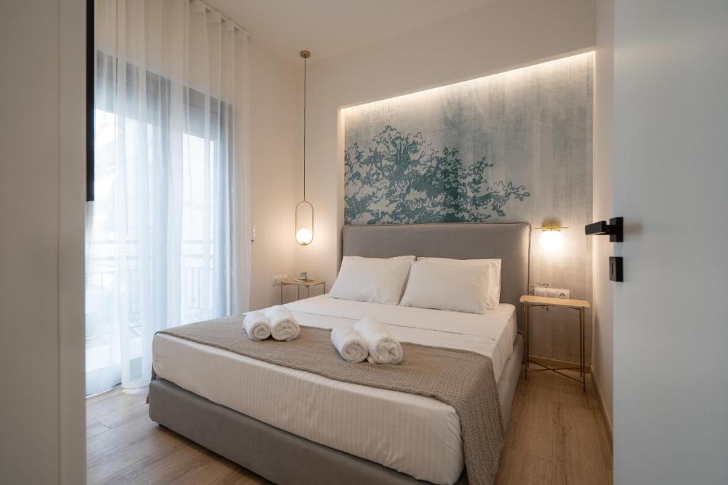 Petralona Apartment | IO SUITES