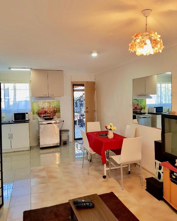 Alexandra Hills House | JJJGM PLACE @ ALEX HILLS