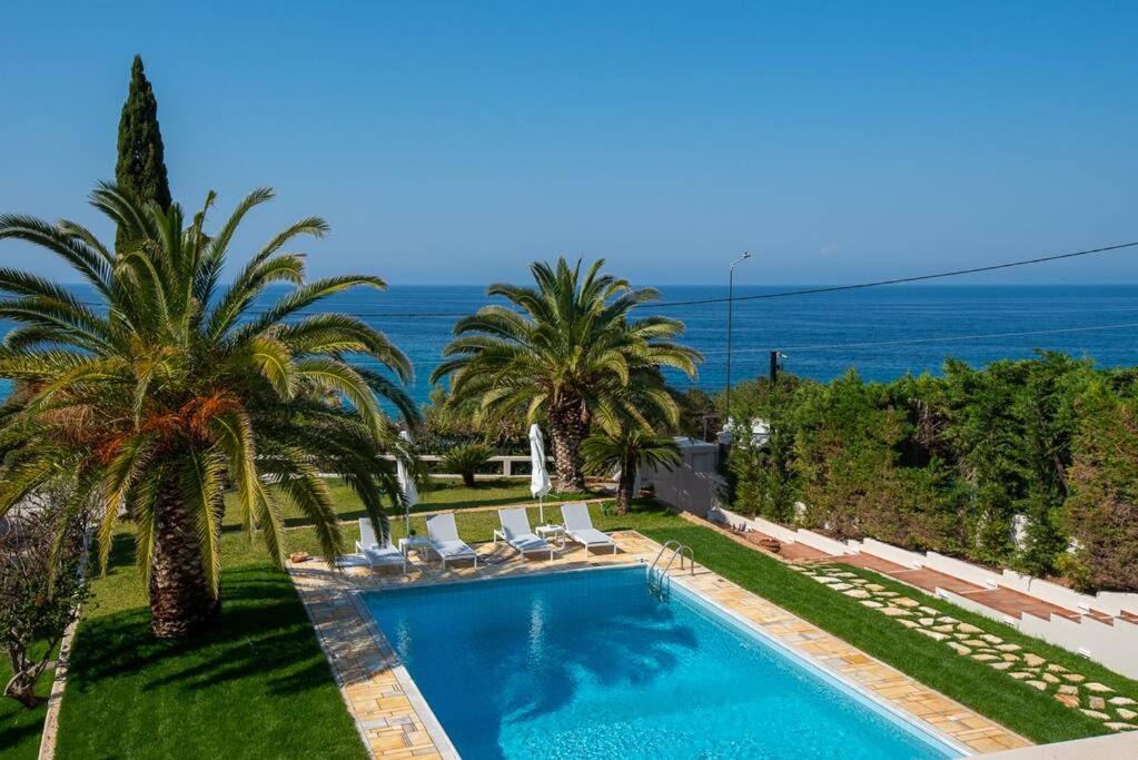 Thymari Villa | Kamariyo Athens Riviera by A&D Properties