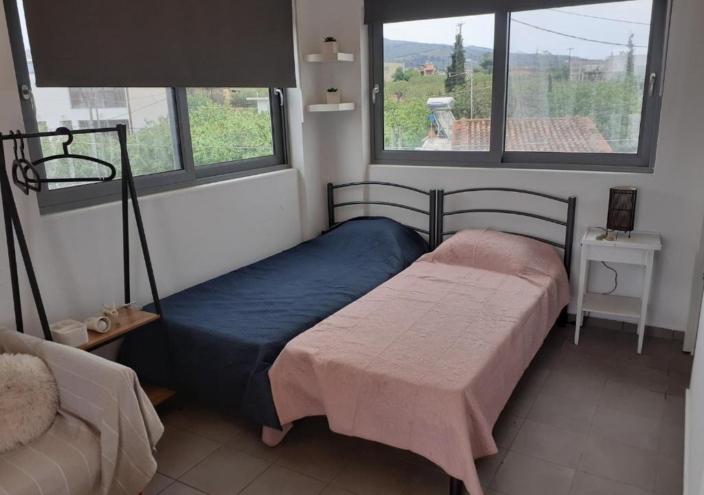 Ayioi Asomatoi House | Kipseli roof top apartment