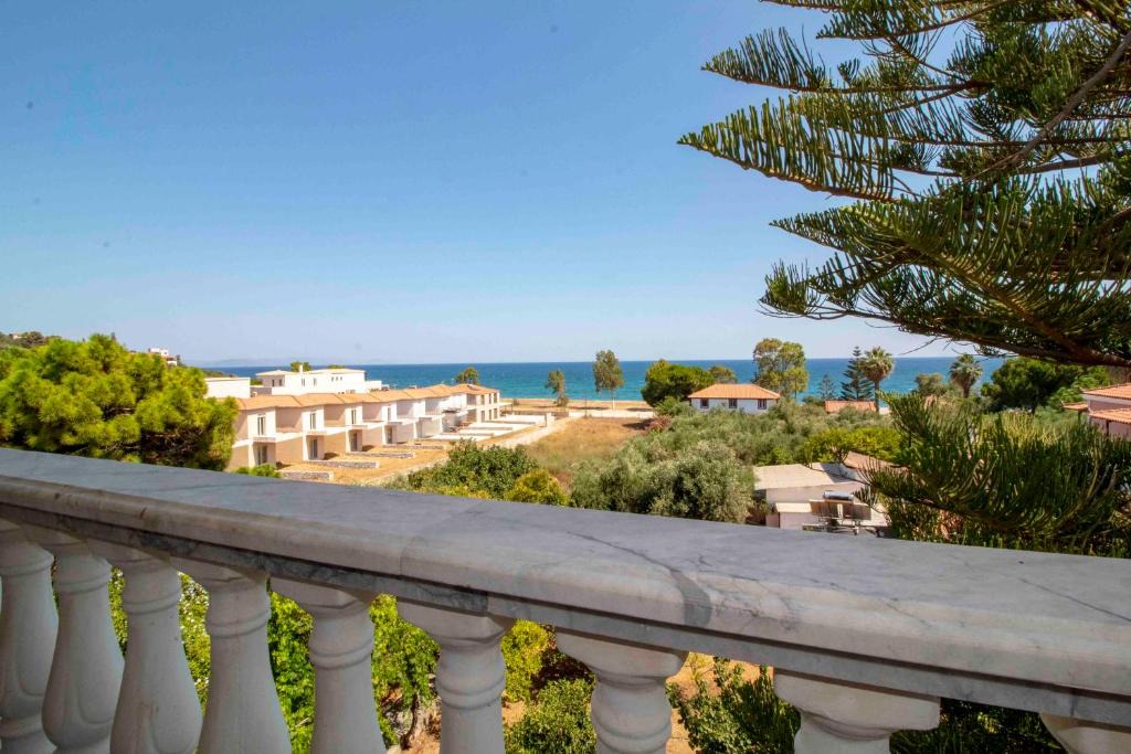 Mavrovouni Apartment | Laconian Collection #Mavrovouni By the Sea#
