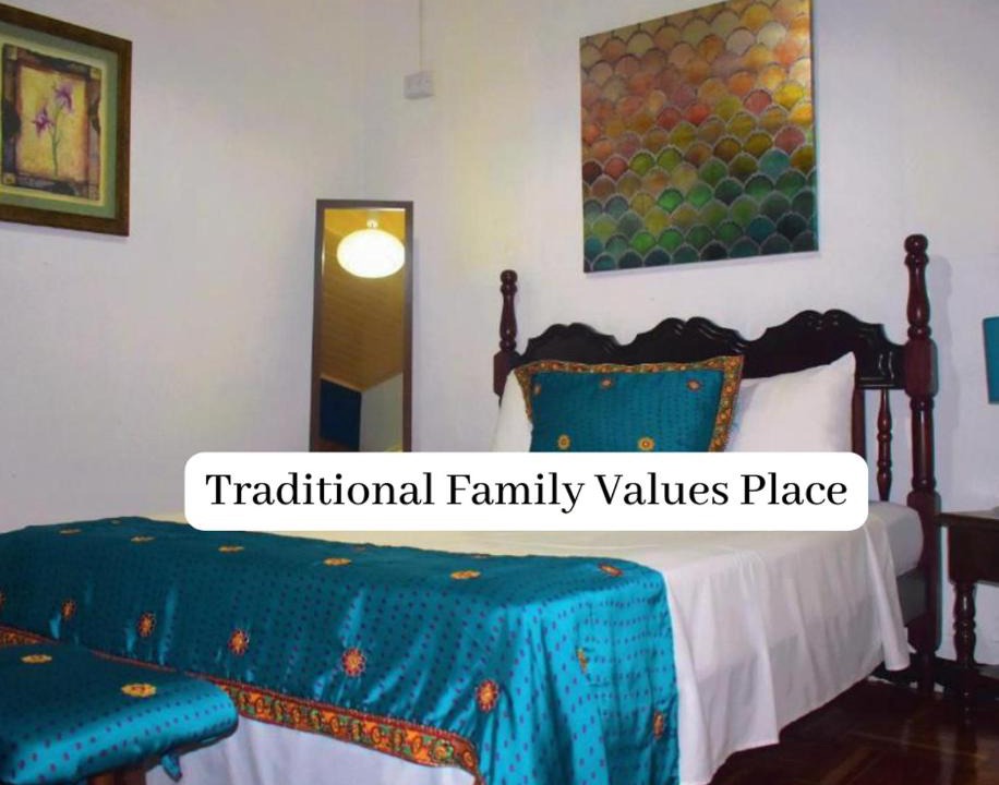 Alajuela Bed & Breakfast | Lajuela BnB & Hostel
