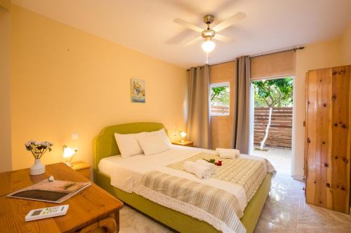 Lefkada Town Apartment | Limonero New City Apartment 1 with Private Parking