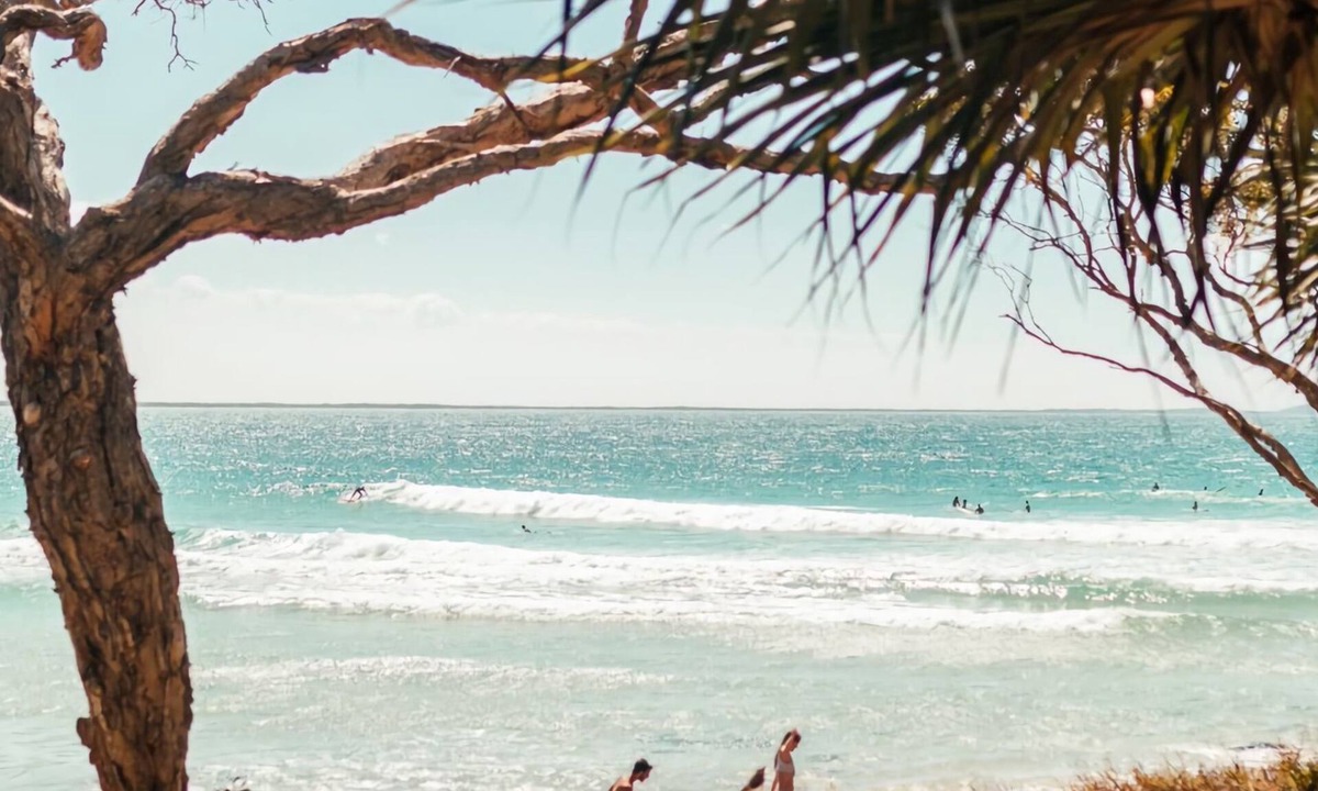 Noosa Heads House | Little Cove Townhouse 3- Enjoy the rainforest surroundings & peaceful ambience with your family
