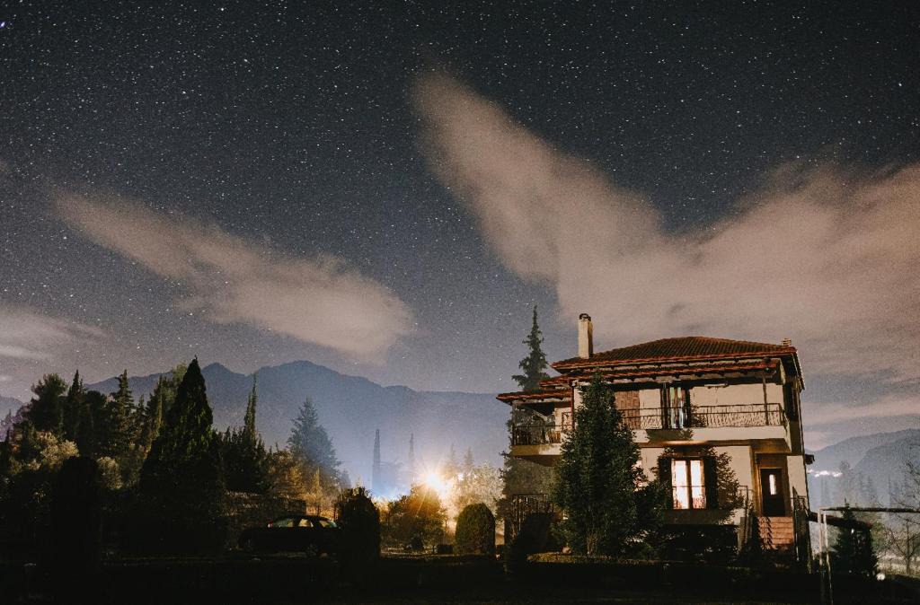 Polidrosos Villa | Lovely village house