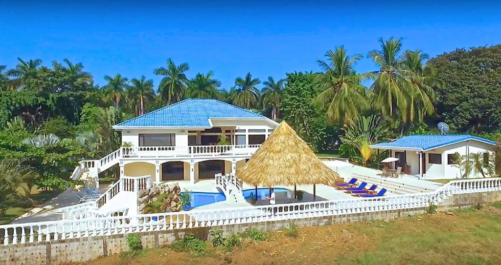 Tango Mar Villa | Luxury Tambor Estate with private pool and jacuzzi