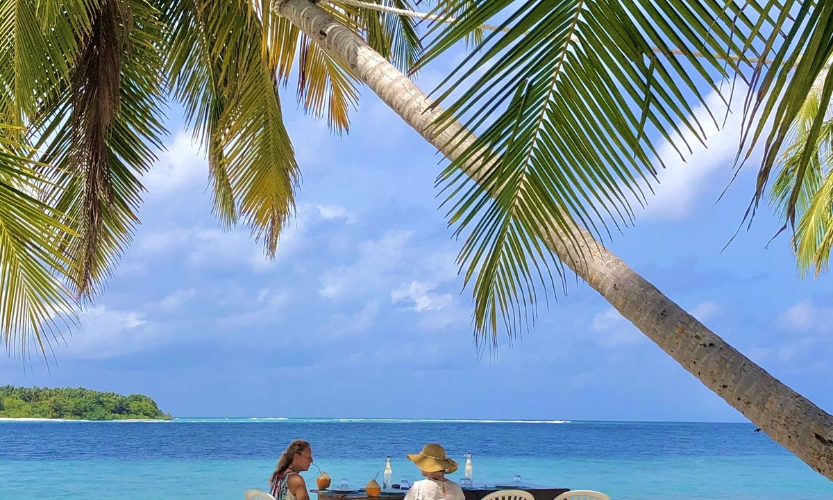 Maalhos House | Madi Finolhu Guesthouse