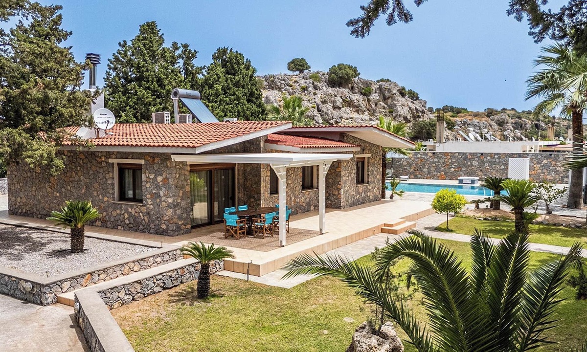 Kolymbia Villa | Madia Villa with private pool and outdoor jacuzzi