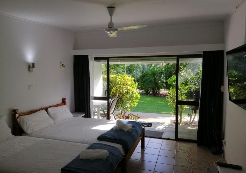Nelly Bay House | Magnetic Island Resort, Sleeps 3, Free WIFI