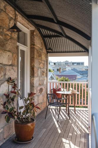 New Farm Apartment | Miss Midgley's - Drawing Room