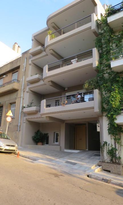 Petralona Apartment | Modern apartment near Acropolis peaceful location.