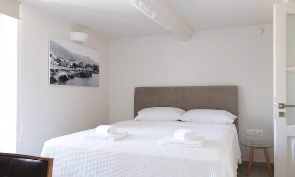 Karystos Apartment | Modern Neo-Classic Apartment Unit 2
