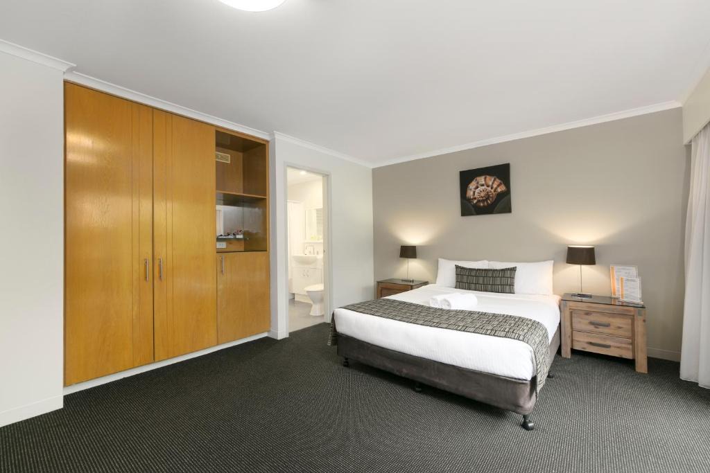 Mount Ommaney Apartment | Mt Ommaney Hotel Apartments