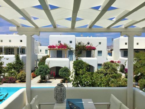 Ornos Apartment | Mykonian Style Pool House 1 w Night Security Guard