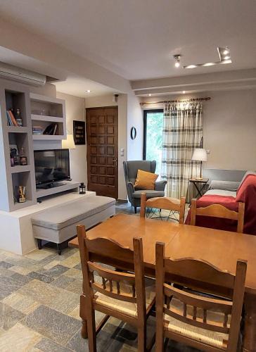 Eretria House | Oleander