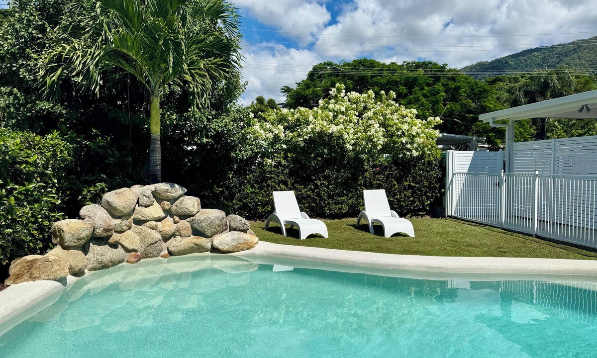 Palm Cove House | Our Home Is Your Home