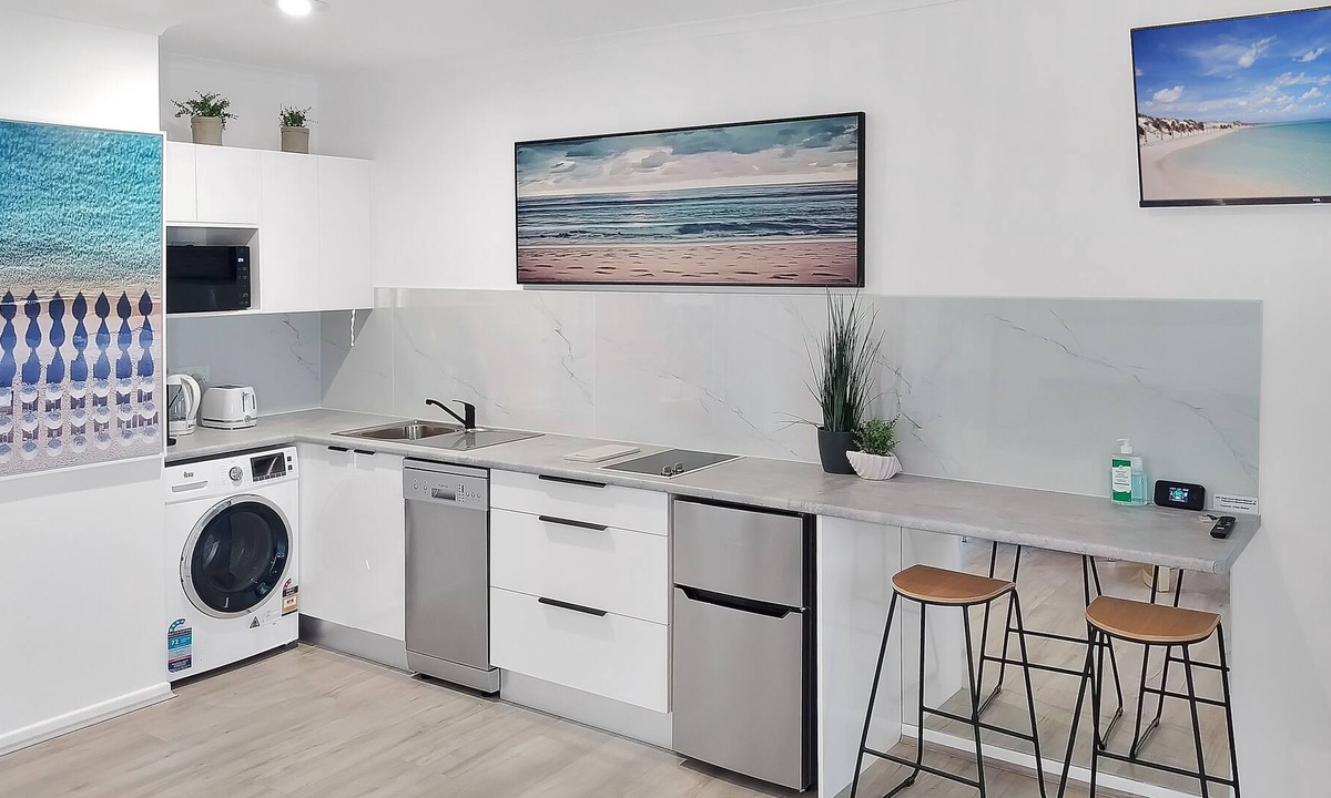 Palm Cove Apartment | Palm Cove Beach Retreat (1st Floor Apartment)